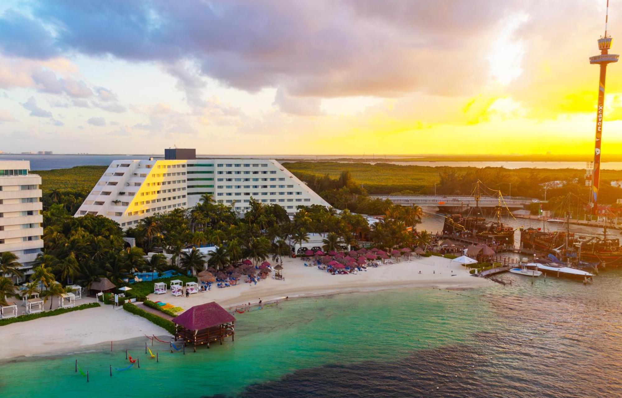 โอเอซิส ปาล์ม - ออล อินคลูซีฟ Hotel แคนคูน ภายนอก รูปภาพ