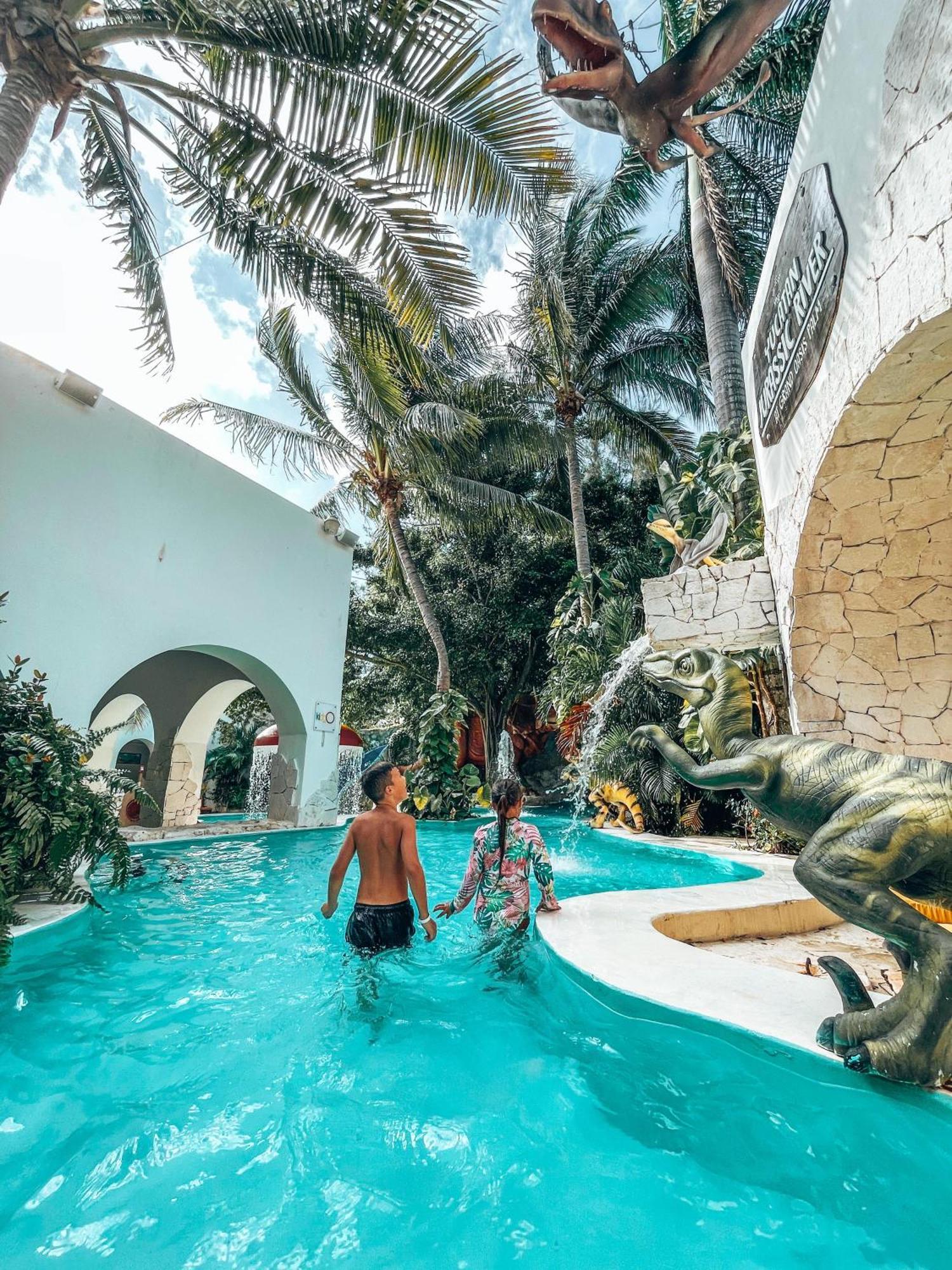 โอเอซิส ปาล์ม - ออล อินคลูซีฟ Hotel แคนคูน ภายนอก รูปภาพ
